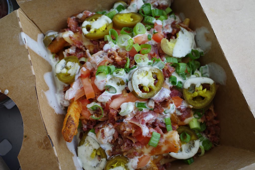 Beach House Bar & Grille | restaurant | 8375 Gulf Blvd, Navarre, FL 32566, USA | 8506846022 OR +1 850-684-6022