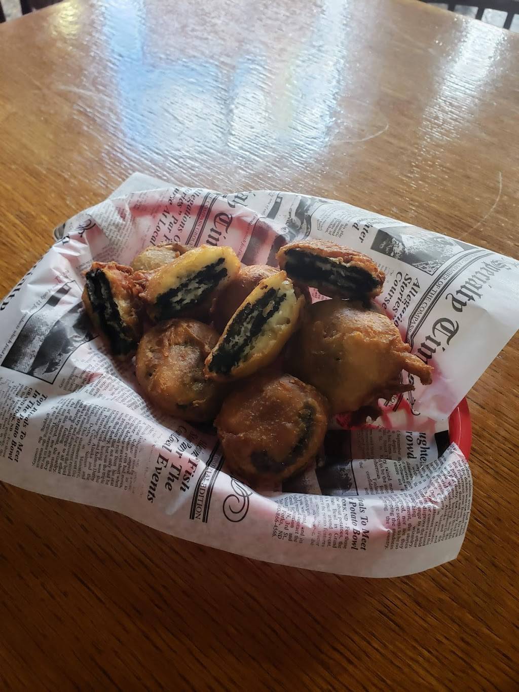 Charlies | restaurant | 118 E Main St, Dover-Foxcroft, ME 04426, USA | 2078028099 OR +1 207-802-8099