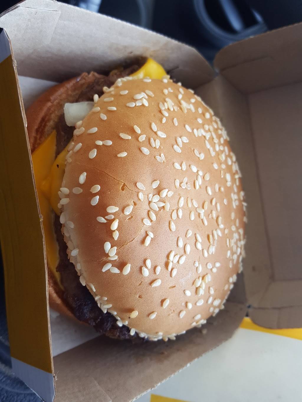 McDonalds | cafe | 35 Boul du Plateau, Gatineau, QC J9A 3G1, Canada | 8197705144 OR +1 819-770-5144