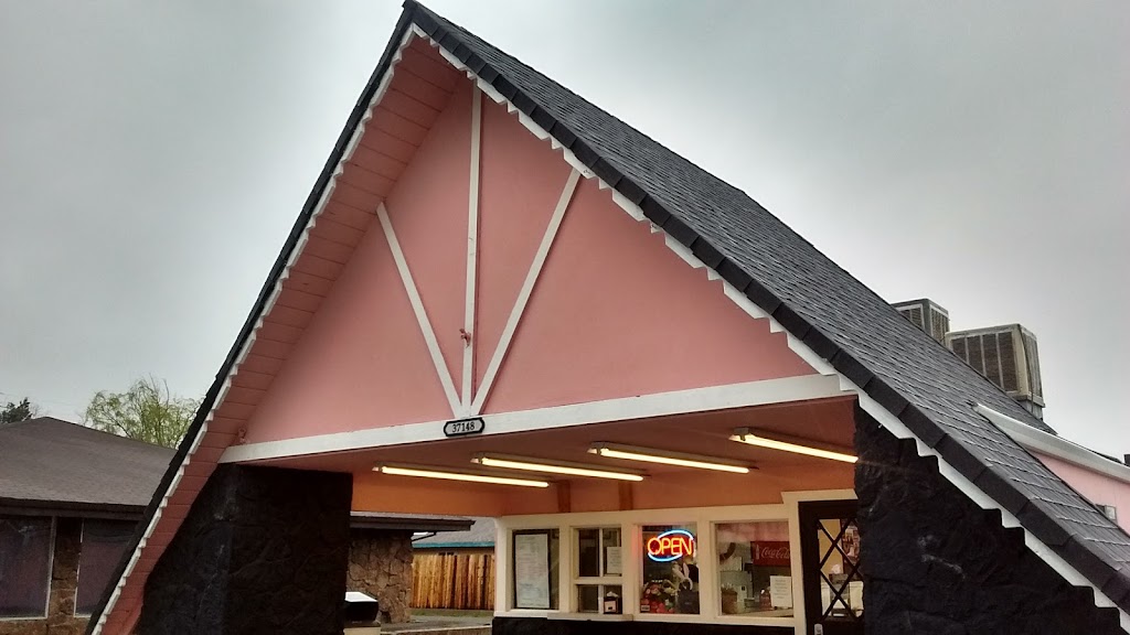 Alpine Drive Inn | restaurant | 37148 CA-299, Burney, CA 96013, USA | 5303352211 OR +1 530-335-2211