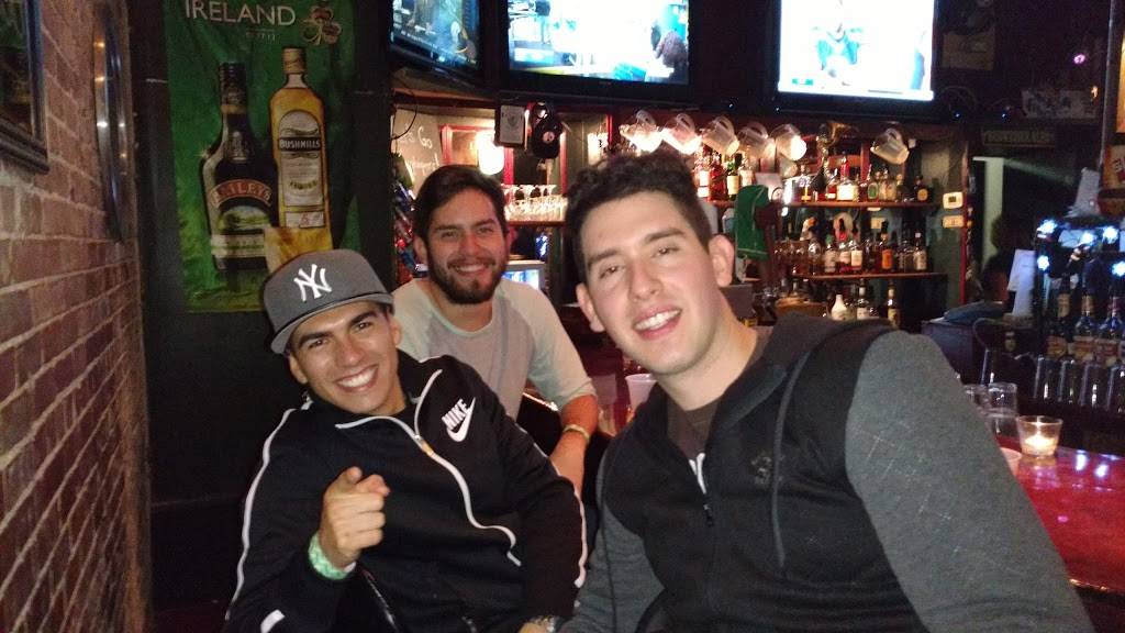 Mc Claffertys Pub | restaurant | 1301 University Ave, Morgantown, WV 26505, USA | 3042921110 OR +1 304-292-1110