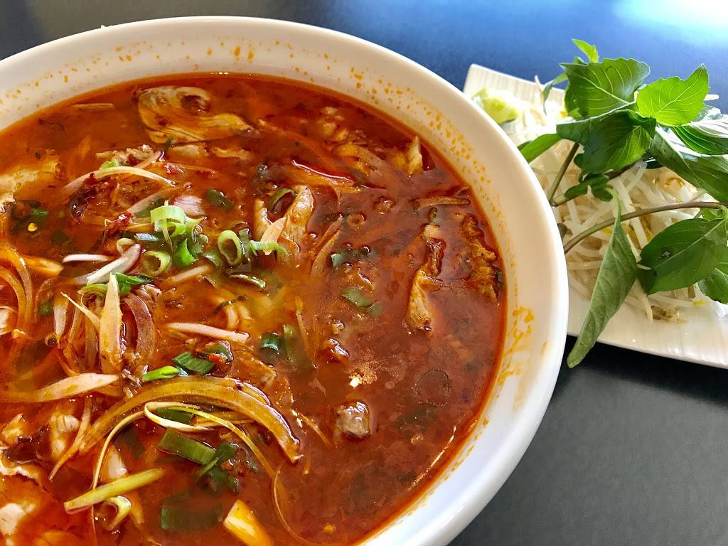 Pho V Noodle House | restaurant | 2181 Ogilvie Rd, Gloucester, ON K1J 8Y7, Canada | 6137455888 OR +1 613-745-5888