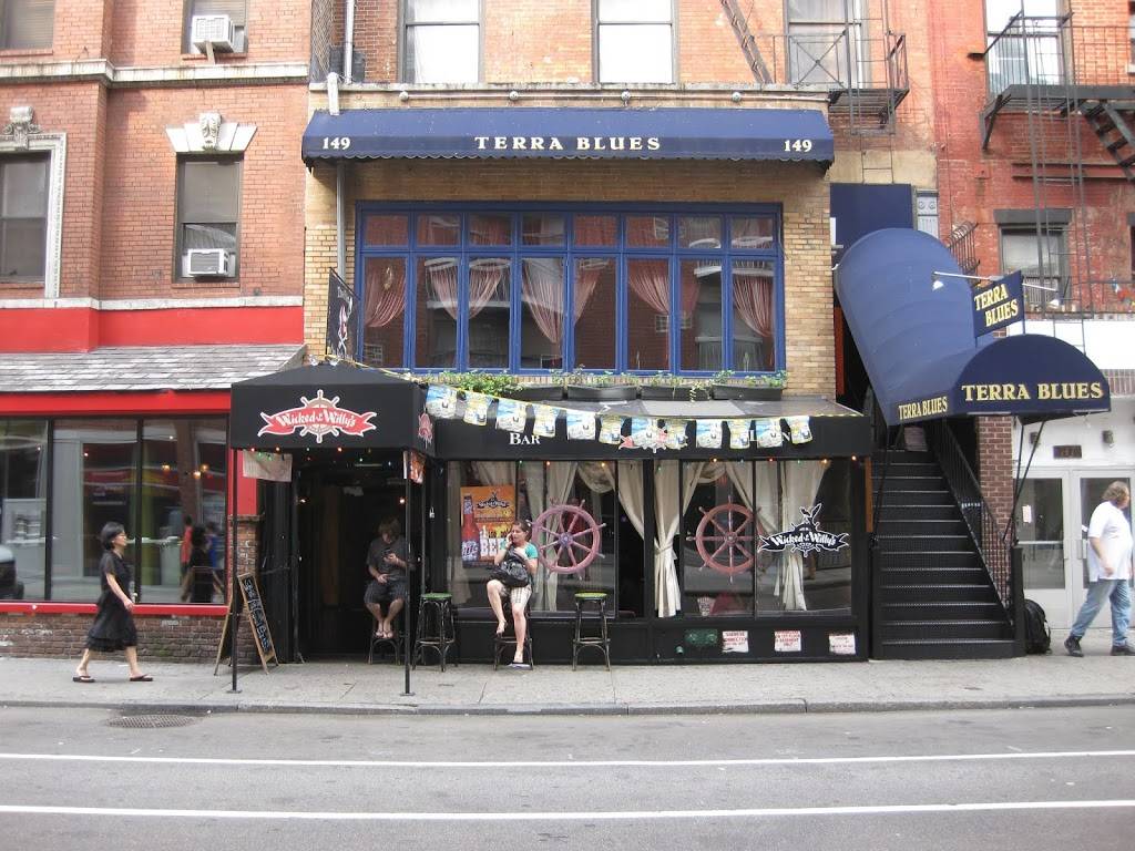 Wicked Willys | restaurant | 149 Bleecker St, New York, NY 10012, USA | 2122548592 OR +1 212-254-8592