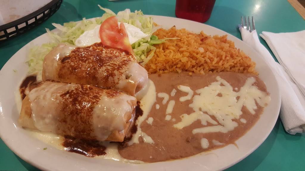 El Caporal Mexican restaurant | restaurant | 2209 Meadow Dr, Louisville, KY 40218, USA | 5024737840 OR +1 502-473-7840