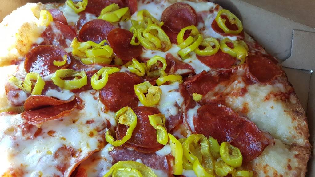 Dominos Pizza | meal delivery | 400 Old Franklin Turnpike Ste 105, Rocky Mount, VA 24151, USA | 5404834140 OR +1 540-483-4140