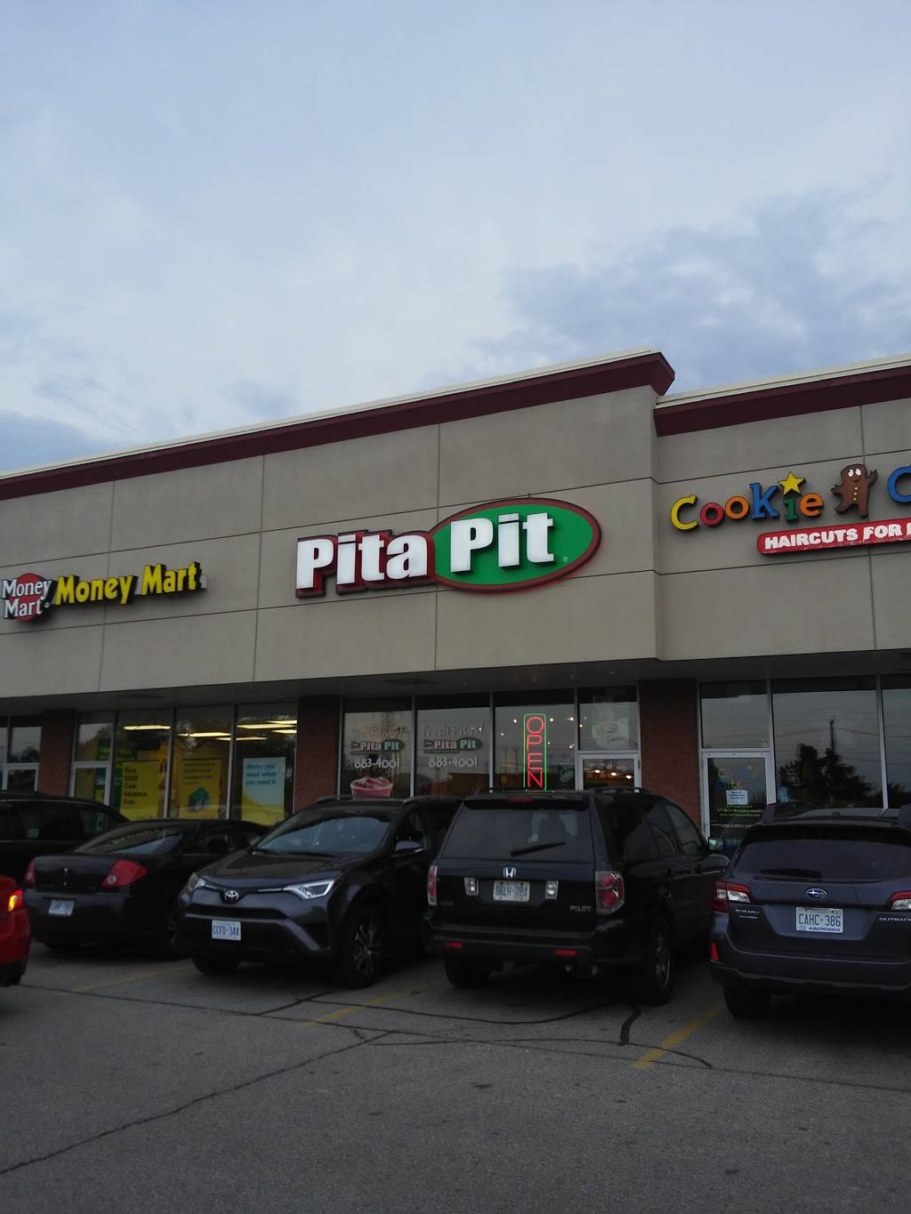 Pita Pit | restaurant | 36 Northfield Dr E, Waterloo, ON N2V 2G2, Canada | 5198834001 OR +1 519-883-4001