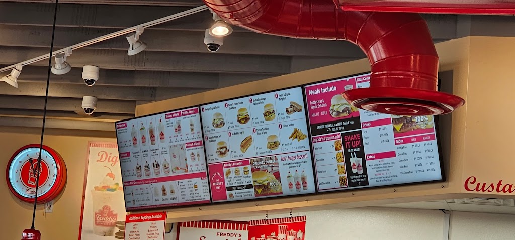 Freddys Frozen Custard & Steakburgers | restaurant | 2812 E Race Ave, Searcy, AR 72143, USA | 5012030365 OR +1 501-203-0365