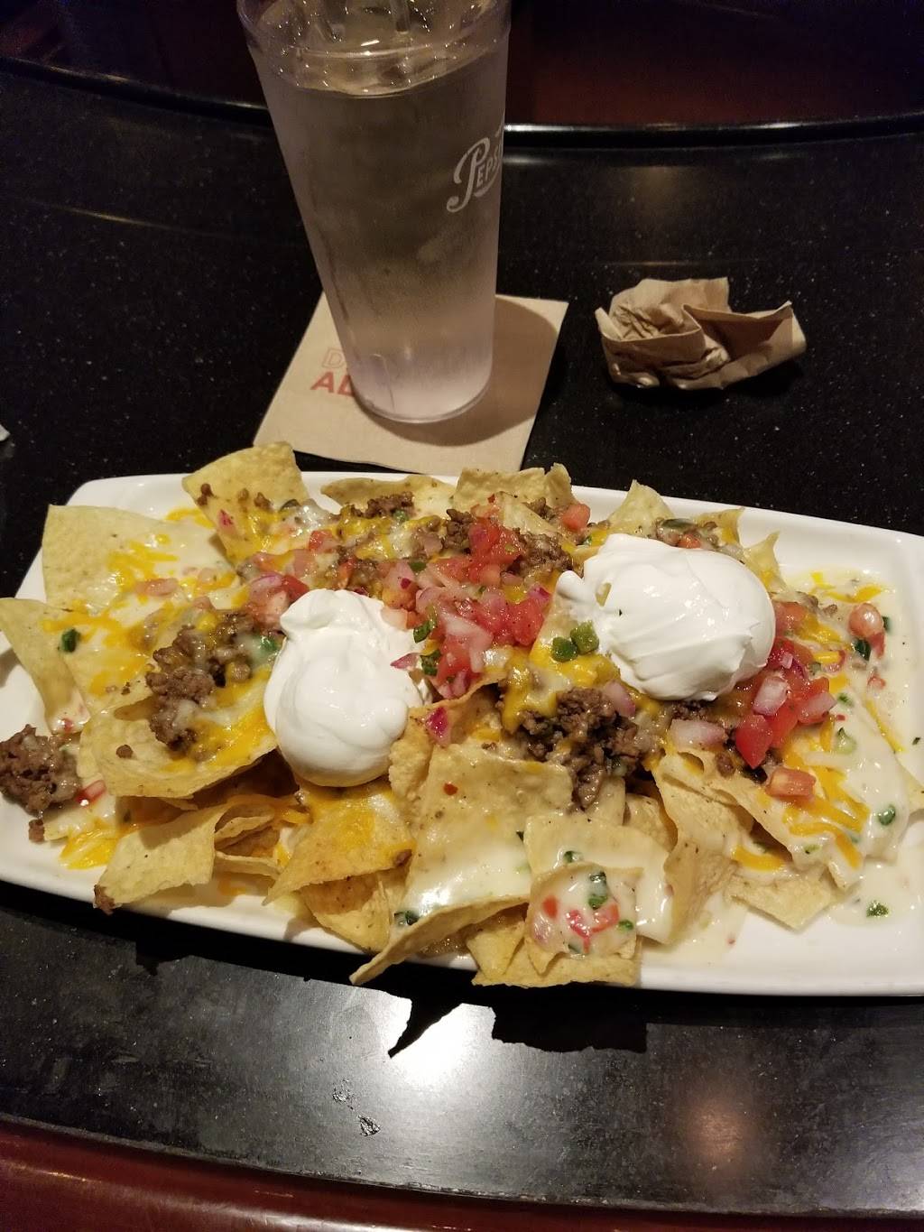 Applebees Grill + Bar | restaurant | 6530 NW Barry Rd, Kansas City, MO 64154, USA | 8167460074 OR +1 816-746-0074