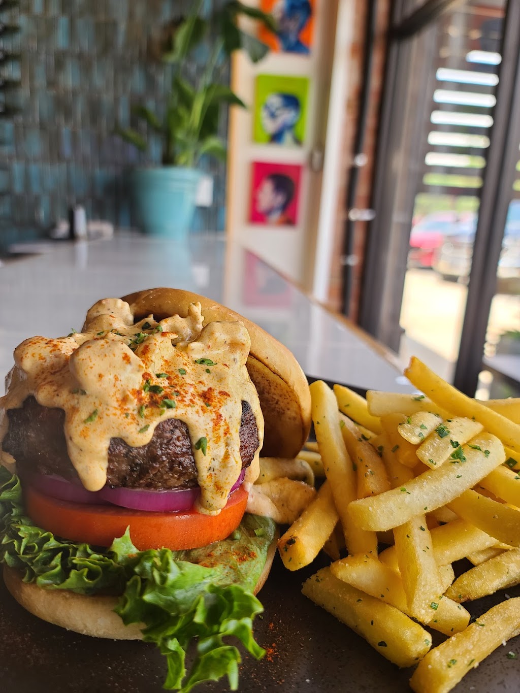 Urban Salt Kitchen & Bar | restaurant | 23 W Beauregard Ave, San Angelo, TX 76903, USA | 3253746083 OR +1 325-374-6083