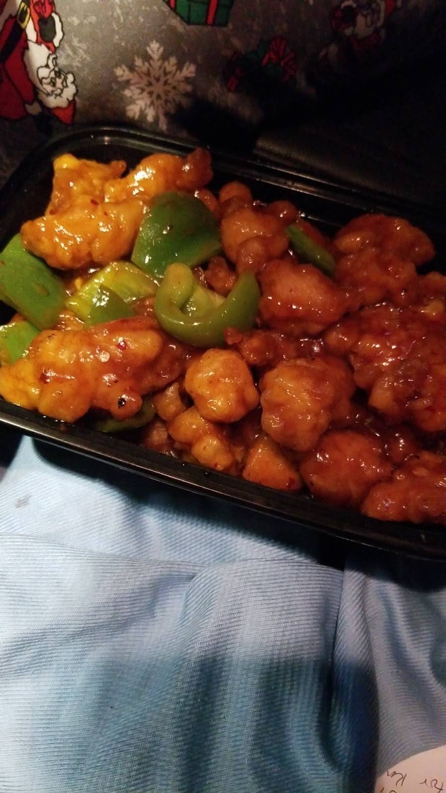 Golden Chef Chinese Kitchen | restaurant | 3262 W North Ave, Chicago, IL 60647, USA | 7737726719 OR +1 773-772-6719