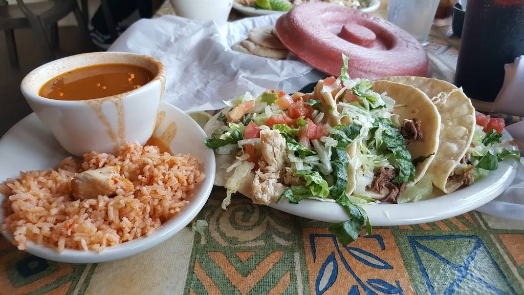 Anchos Southwest Grill & Bar | restaurant | 10773 Hole Ave, Riverside, CA 92505, USA | 9513520240 OR +1 951-352-0240