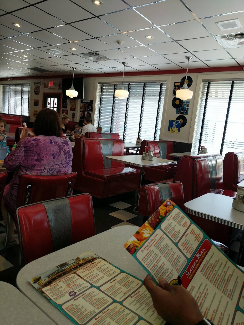 Michigan Diner | restaurant | 7435 Tecumseh Rd E, Windsor, ON N8T 1G2, Canada | 5199445111 OR +1 519-944-5111