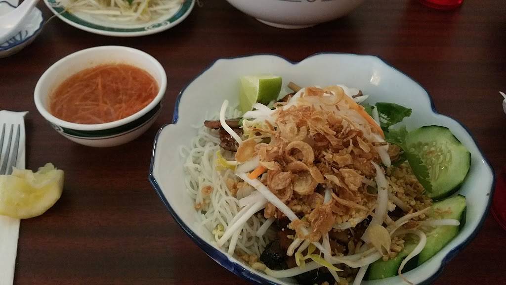 King Wah Asian Food | restaurant | 6050 Firestone Blvd, Longmont, CO 80504, USA | 7206520888 OR +1 720-652-0888