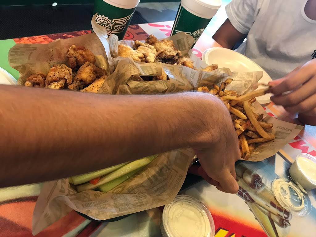Wingstop | restaurant | 2412 S Texas 6 Ste B, Houston, TX 77077, USA | 2815899464 OR +1 281-589-9464