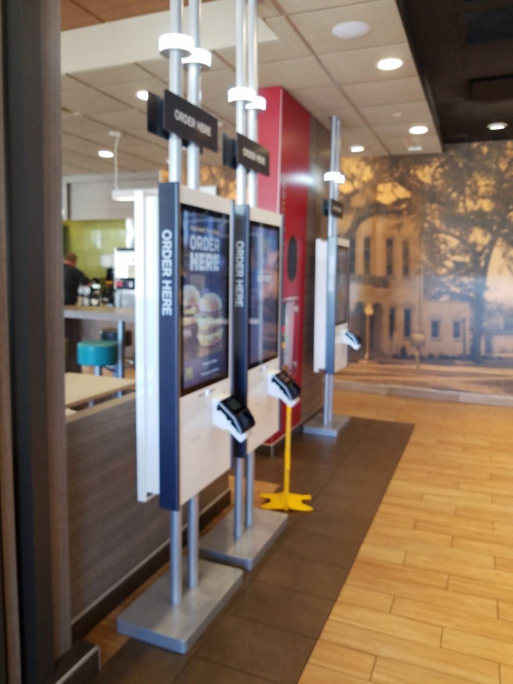 McDonalds | restaurant | 1201 N Orange Ave, Green Cove Springs, FL 32043, USA | 9042849960 OR +1 904-284-9960