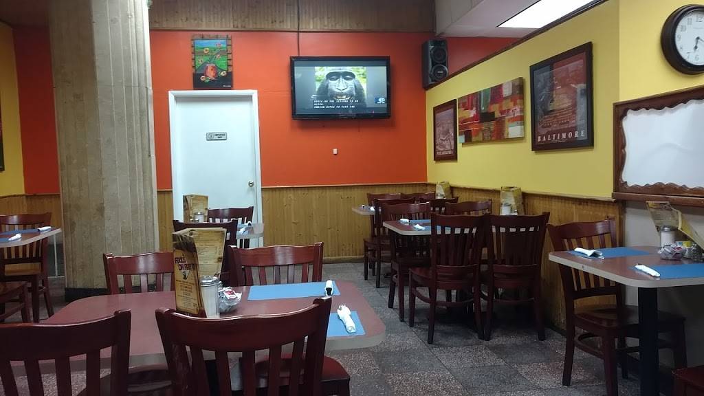 Foods On First Diner | meal takeaway | 1429 Arch St, Philadelphia, PA 19102, USA | 2155683555 OR +1 215-568-3555