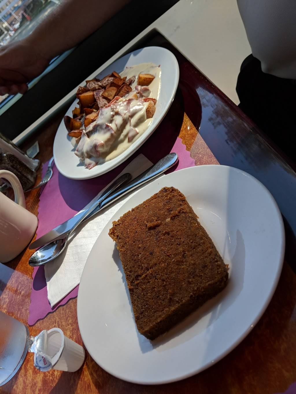 Katzs Deli Kitchen | meal takeaway | 225 City Ave, Bala Cynwyd, PA 19004, USA | 6106681100 OR +1 610-668-1100