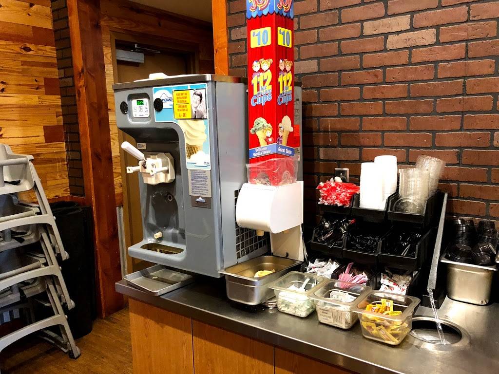 Dickeys Barbecue Pit | meal delivery | 335 W 1830 S Ste B, Salt Lake City, UT 84115, USA | 8014676984 OR +1 801-467-6984