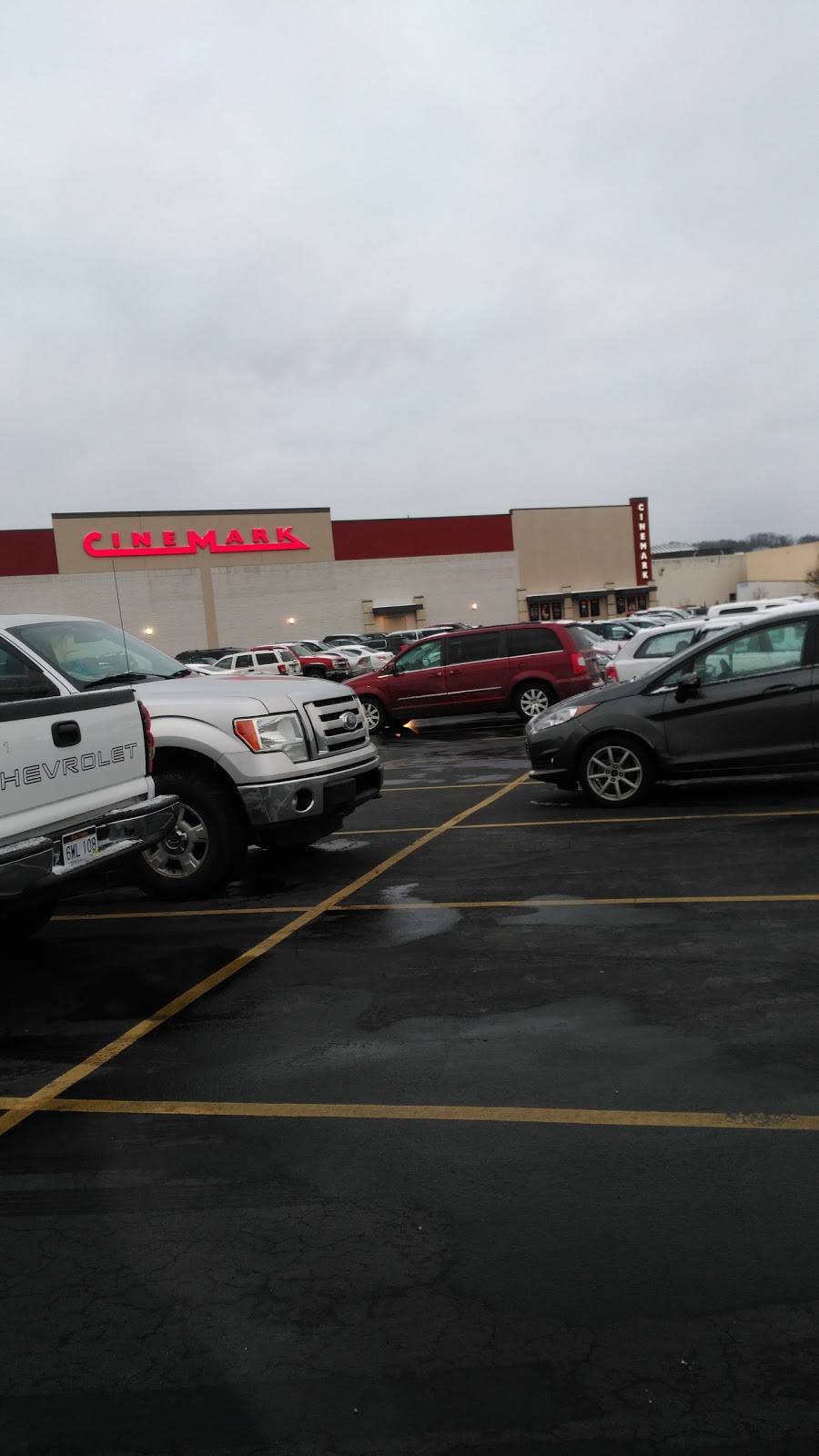 Cinemark Huntington Mall | meal takeaway | 500 E Mall Rd Suite 700, Barboursville, WV 25504, USA | 3047333984 OR +1 304-733-3984