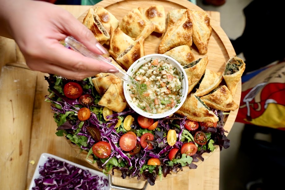 El Meson de Violeta | restaurant | 5959 Shellmound St kiosk # 3, Emeryville, CA 94608, USA | 5102890070 OR +1 510-289-0070