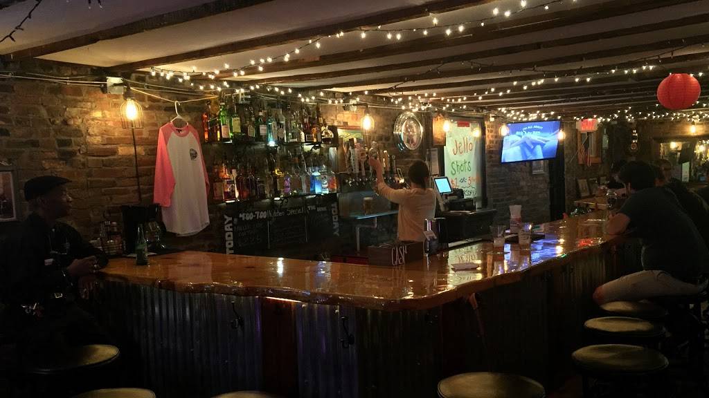 Munjoy Hill Tavern | restaurant | 189 Congress St, Portland, ME 04101, USA | 2075360918 OR +1 207-536-0918