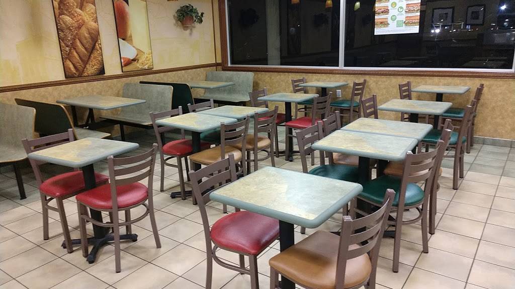 Subway | restaurant | 1159 North Frontage Road, Baldwyn, MS 38824, USA | 6623659007 OR +1 662-365-9007