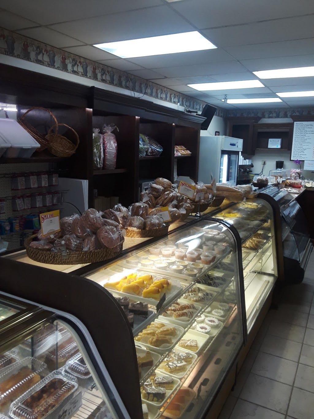 Las Delicias Bakery | bakery | 610 E 9th St, Hialeah, FL 33010, USA | 3058873555 OR +1 305-887-3555