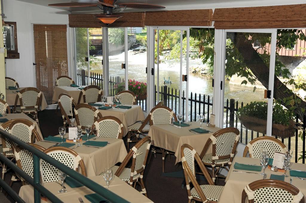 Creekview Restaurant | restaurant | 5629 Main St, Williamsville, NY 14221, USA | 7166329373 OR +1 716-632-9373