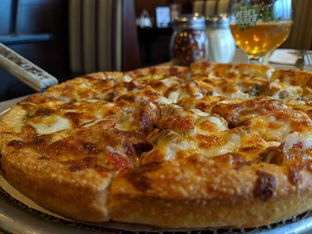 New England Pizza & Restaurant | meal takeaway | 913 Hartford Turnpike, Vernon, CT 06066, USA | 8608719300 OR +1 860-871-9300