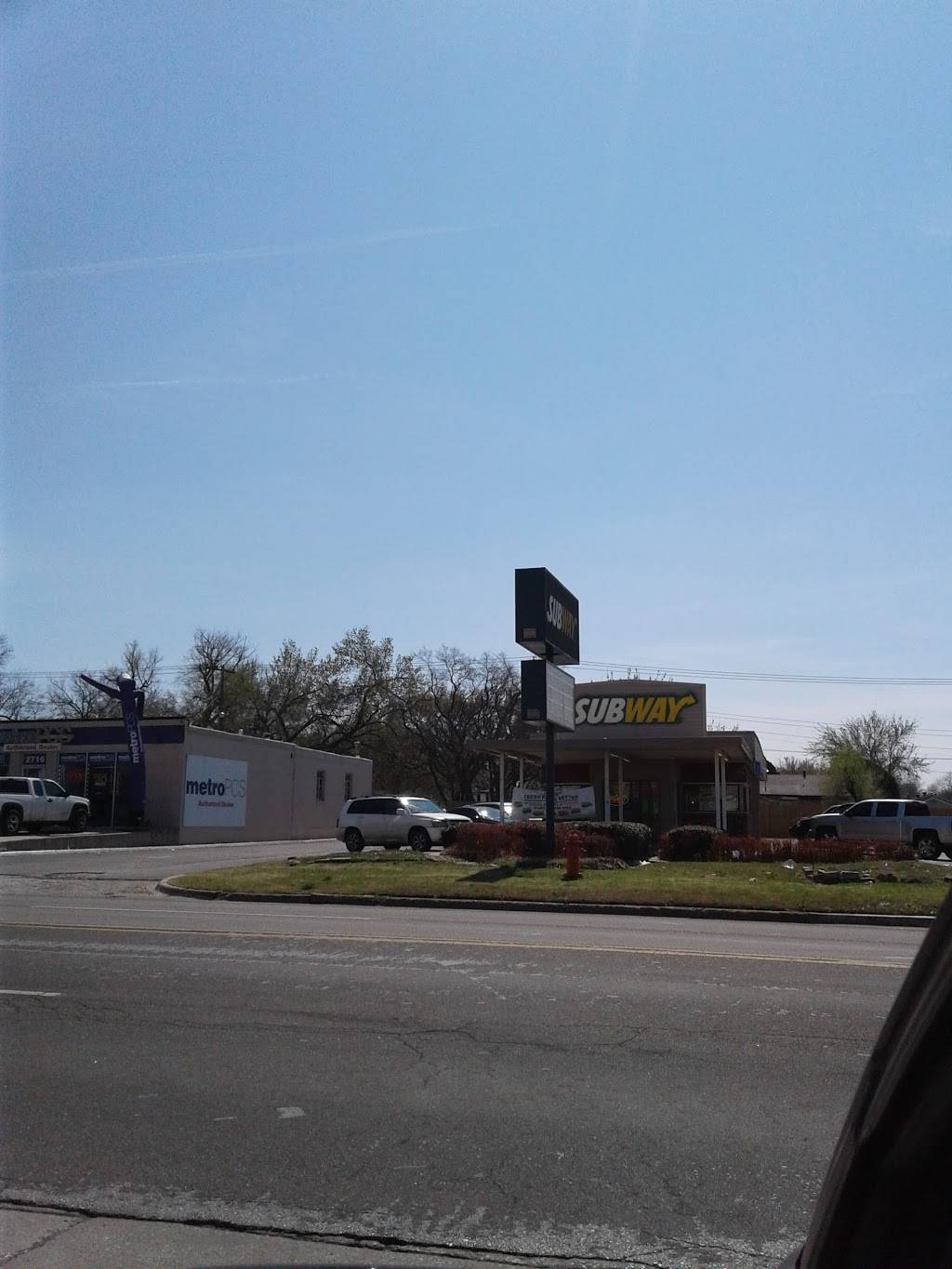 Subway Restaurants | restaurant | 2720 SW 29th St, Oklahoma City, OK 73119, USA | 4056344463 OR +1 405-634-4463
