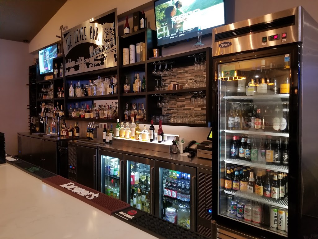 The Levee Bar | restaurant | 701 4th St, Alexandria, LA 71301, USA | 3185418330 OR +1 318-541-8330