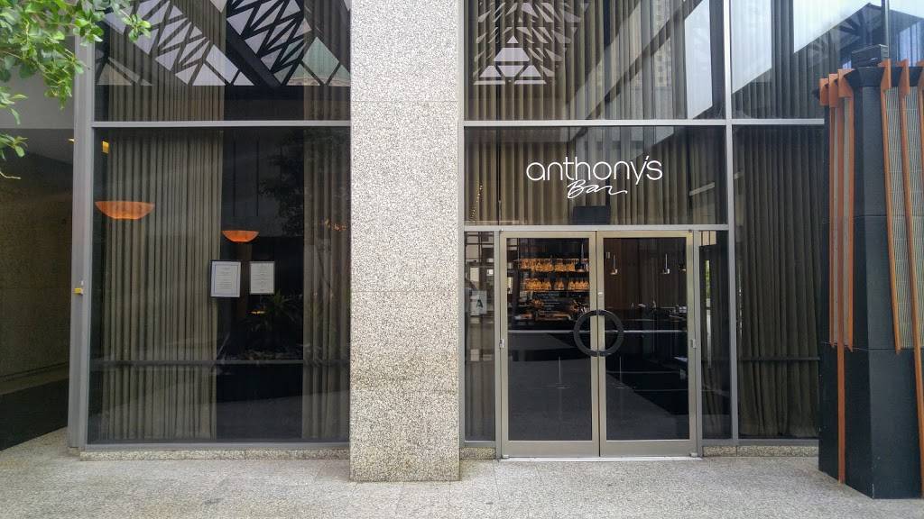 Anthonys Bar | restaurant | 410 Market St, St. Louis, MO 63102, USA | 3142317007 OR +1 314-231-7007