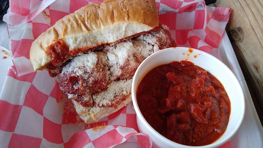 Artisan Restaurant & Catering | restaurant | 781 New Castle Rd, Butler, PA 16001, USA | 7242569626 OR +1 724-256-9626