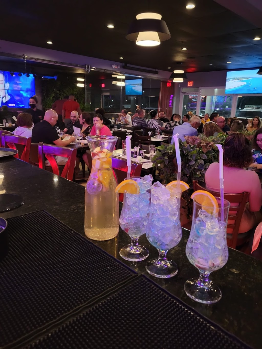 SuperMachi Grill & Bar | restaurant | 7931 NW 2nd St, Miami, FL 33126, USA | 3052663226 OR +1 305-266-3226