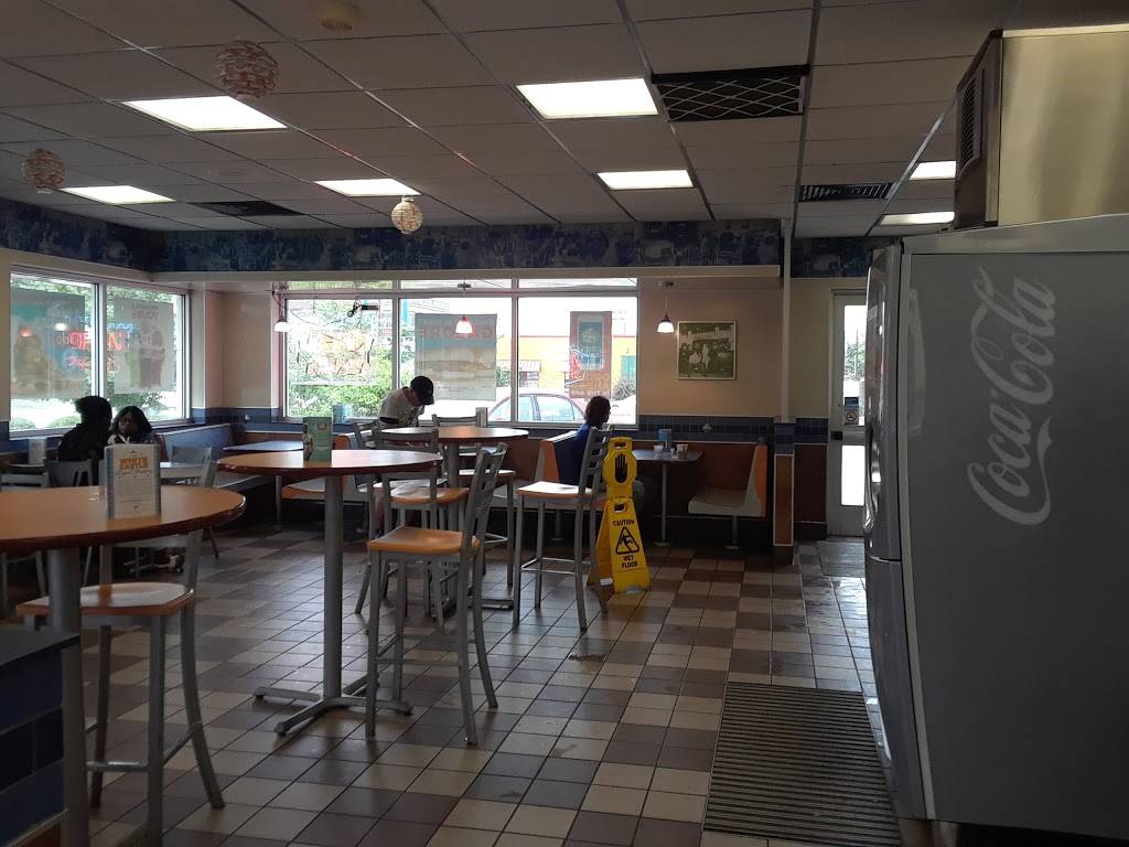 White Castle | restaurant | 3210 E Washington St, Indianapolis, IN 46201, USA | 3176379334 OR +1 317-637-9334