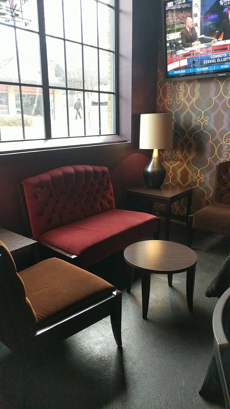 Farrells Lounge Bar & Grill | restaurant | 311 W Dickson St #101, Fayetteville, AR 72701, USA | 4793012220 OR +1 479-301-2220