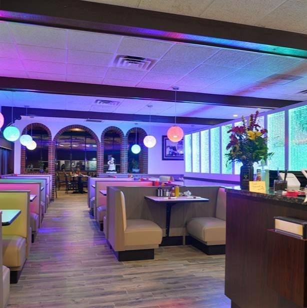 The Palace Grill | restaurant | 5235 Saginaw Rd, Flint, MI 48507, USA | 8106946131 OR +1 810-694-6131