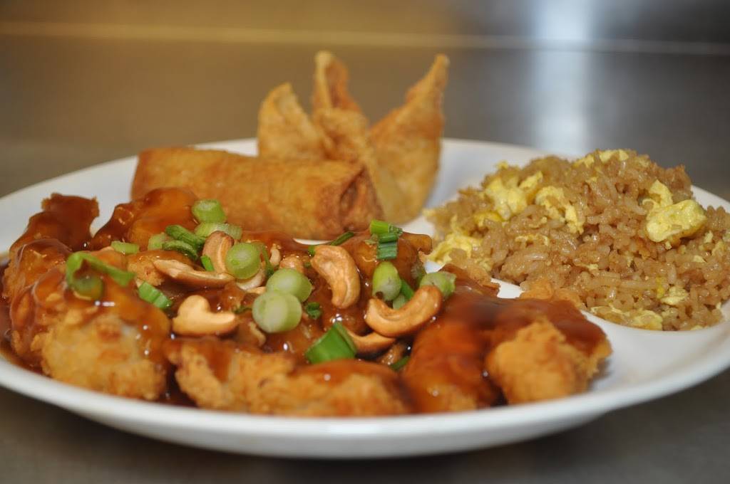 Pine Garden | restaurant | 1725 W Sunshine St, Springfield, MO 65807, USA | 4178638817 OR +1 417-863-8817