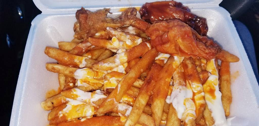 Georges Wings | restaurant | 3818 Morrell Ave, Philadelphia, PA 19114, USA | 2156370555 OR +1 215-637-0555