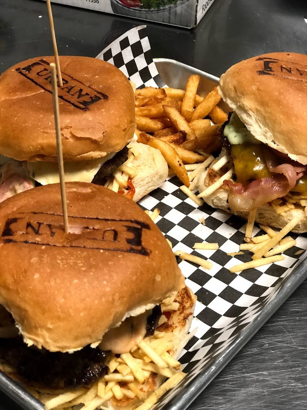 URBAN, Restaurante | restaurant | 18505 NW 75th Pl, Hialeah, FL 33015, USA | 3053815045 OR +1 305-381-5045