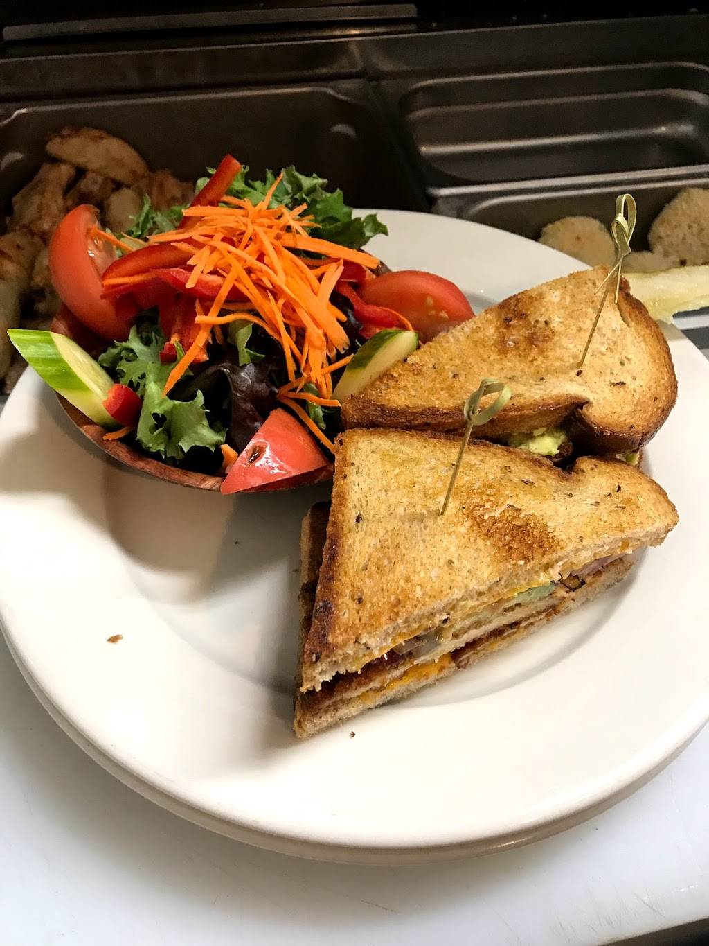 McMahons Public House | restaurant | 39 5th Ave, Brooklyn, NY 11217, USA | 7182304549 OR +1 718-230-4549