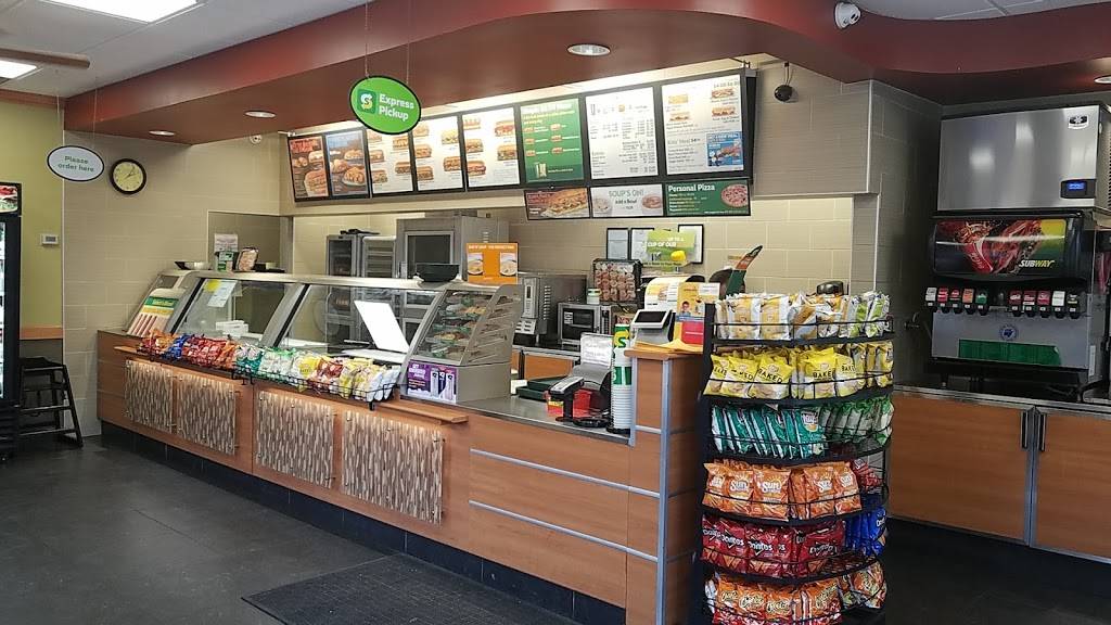 Subway Restaurants | restaurant | 3333 W Belmont Ave, Chicago, IL 60618, USA | 7734788382 OR +1 773-478-8382