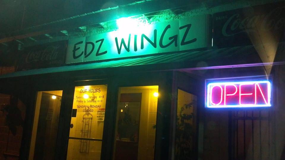 Edz Wingz | restaurant | 501 Oak St, Fayetteville, TN 37334, USA | 9314339424 OR +1 931-433-9424