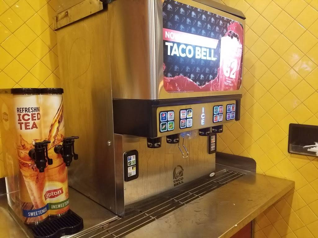 Taco Bell | meal takeaway | 1672 Rice St, St Paul, MN 55117, USA | 6514881366 OR +1 651-488-1366
