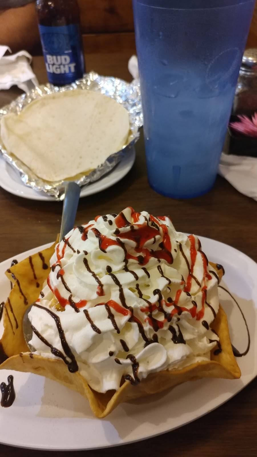 Los Tres Amigos | restaurant | 1822 Vaughn Rd, Wood River, IL 62095, USA | 6182599730 OR +1 618-259-9730