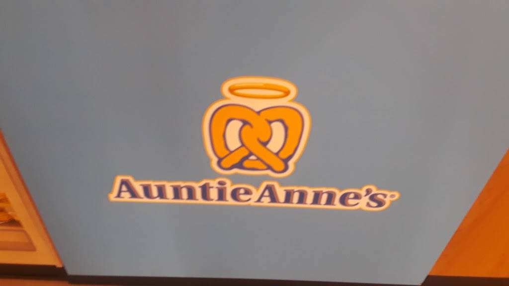 Auntie Annes | bakery | 3159 Rte 9 S, Rio Grande, NJ 08242, USA | 6094639700 OR +1 609-463-9700