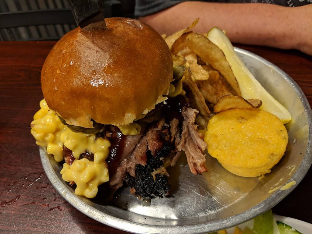 Jefferson St. BBQ | restaurant | 101 N Jefferson St, Converse, IN 46919, USA | 7653955117 OR +1 765-395-5117
