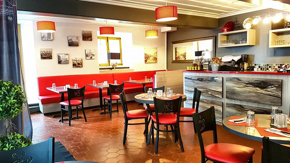 La Pizz Saint-Pierre | meal takeaway | 33 Rue Saint-Pierre, Québec, QC G1K 3Z5, Canada | 4186923003 OR +1 418-692-3003