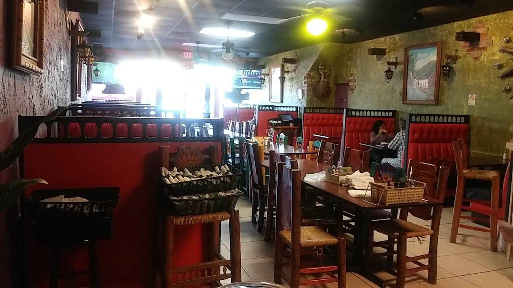 Willys Mex Mex Grill | restaurant | 123 S Cherokee Rd, Social Circle, GA 30025, USA | 7704642600 OR +1 770-464-2600