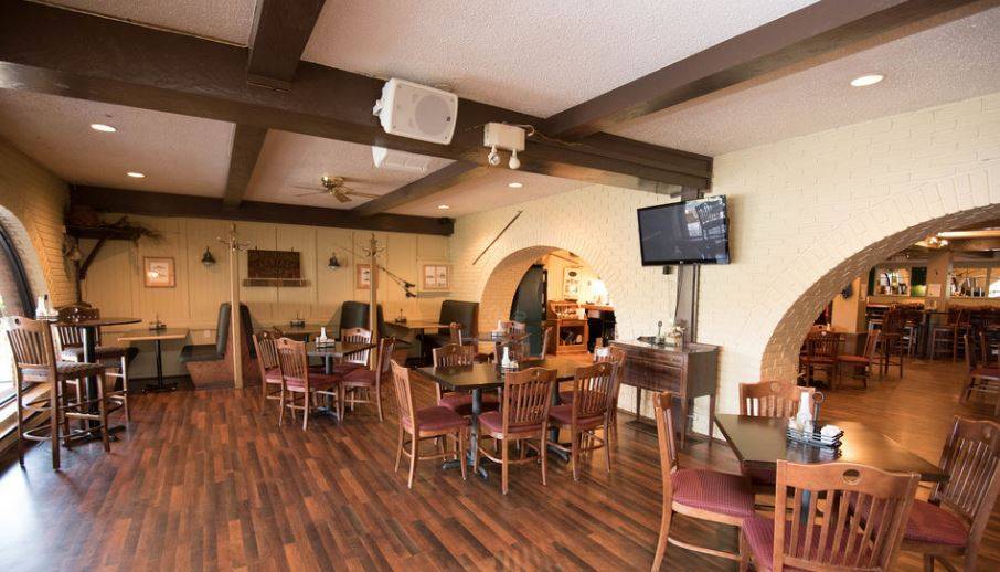 Muskie Jakes Tap & Grill | restaurant | 550 Stone St S, Gananoque, ON K7G 2A8, Canada | 6133822165 OR +1 613-382-2165